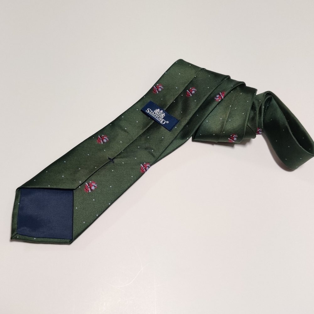Stafford 100% Silk Santa Neck Tie